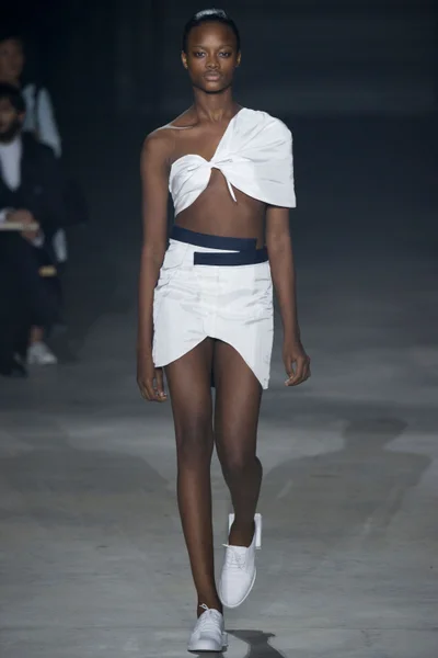 Look 13